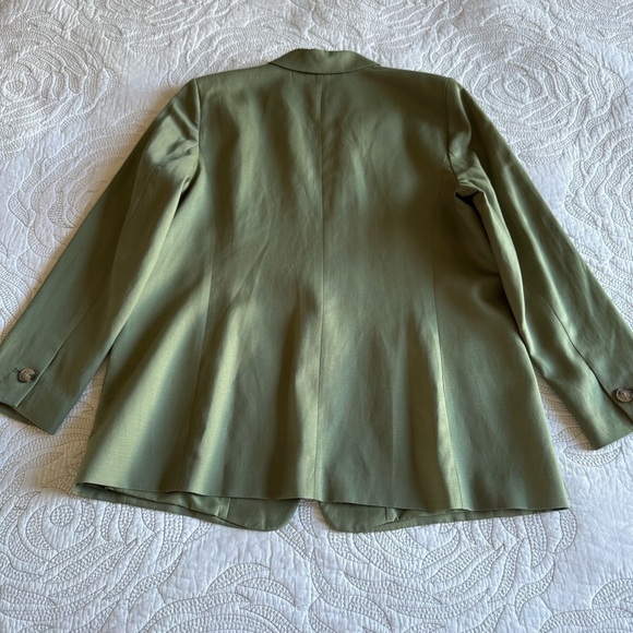 Loft - Petite Relaxed Fluid Blazer - Olive Green - Picture 8 of 13